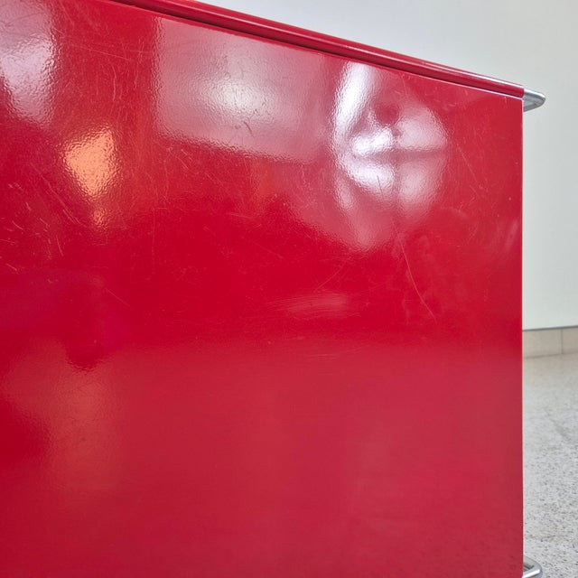 Red Bauhaus Chrome and Red Metal Side Table in the style of Marcel Breuer, 1980s For Sale - Image 8 of 9