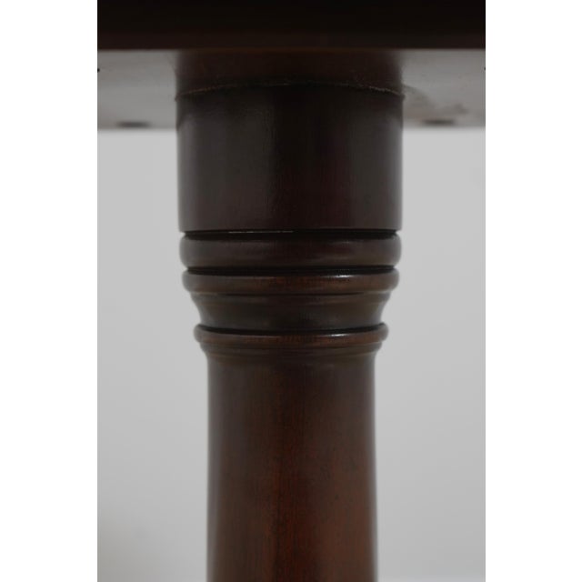 Wood 1980s Pair Kittinger Wa-1010 Colonial Williamsburg Pedestal Tables For Sale - Image 7 of 14