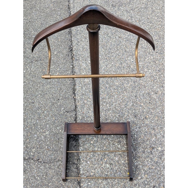 Mid 20th Century Gentleman’s Floor Standing Valet With Pole for Hanging Pants For Sale In Washington DC - Image 6 of 8