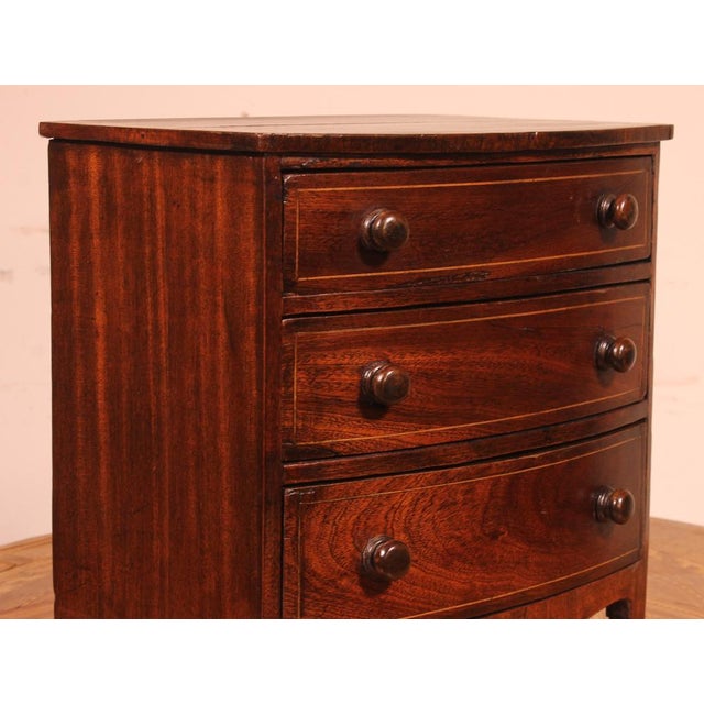 Small 19th Century Chest of Drawers For Sale - Image 5 of 12