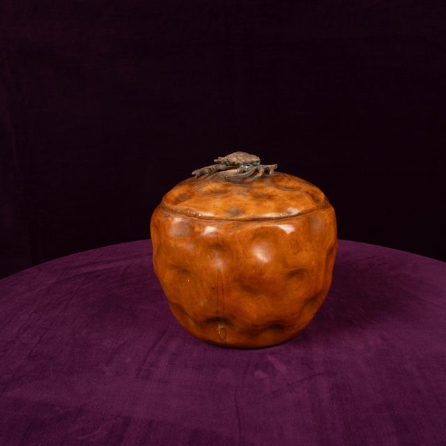 Wood Carved Pear Wood Lidded Box with Bronze Crab by Aldo Tura, 1940 For Sale - Image 7 of 18