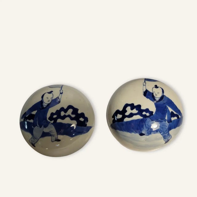 Ceramic Pair of Large Blue and White Late 18th Century Chinese Porclain Covered Jars For Sale - Image 7 of 12