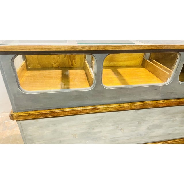 Vintage Display Counter, 1940s For Sale - Image 4 of 14