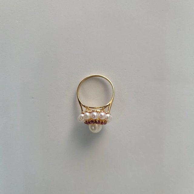 2020s Double Halo Pearl & Ruby Ring 7MM Pearl 14k Yellow Gold, Size 7 For Sale - Image 5 of 5