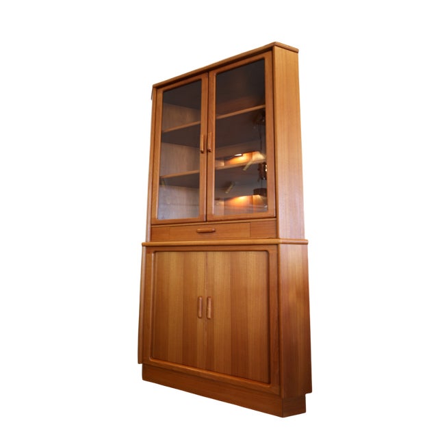 Vintage Danish Corner Cabinet in Teak from Dyrlund, 1960s For Sale - Image 13 of 16