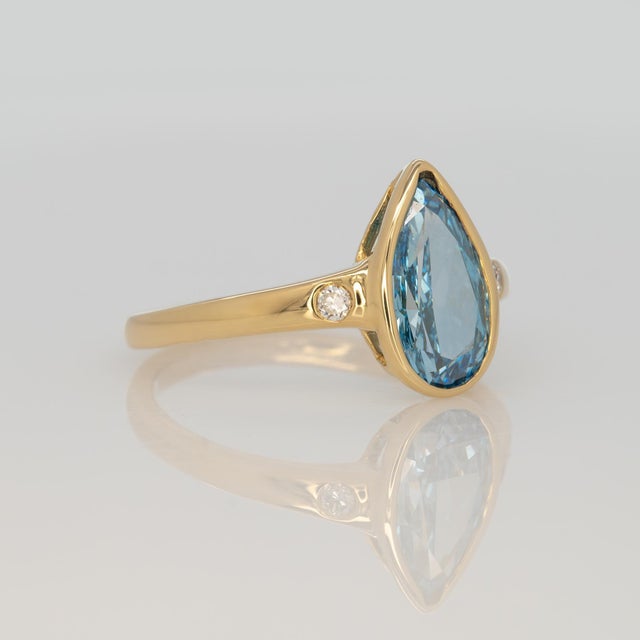 2Ct Blue Lab Diamond Ring With Natural Diamond Accents: Solid 14k Gold, 11x6mm, Size 6.75 For Sale In Columbus - Image 6 of 8