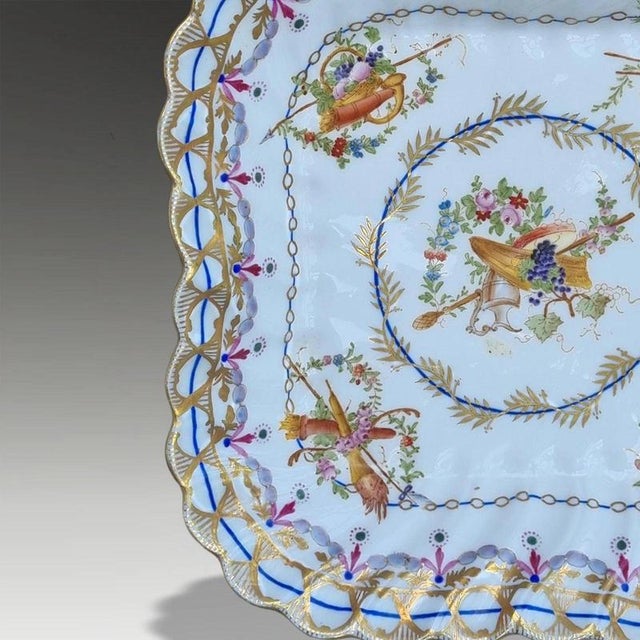 Antique Napoleon III Gilt Porcelain Serving Dish from Sèvres, 1870 For Sale - Image 4 of 8