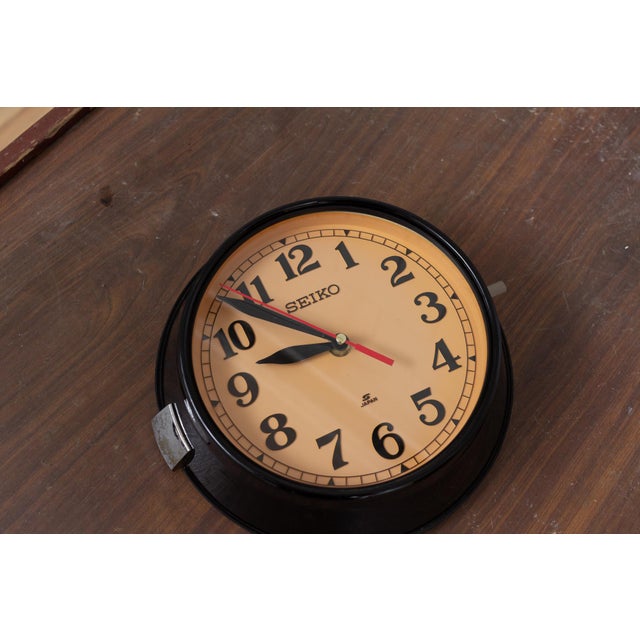 Vintage Black Wall Clock from Seiko, 1990s For Sale - Image 4 of 10