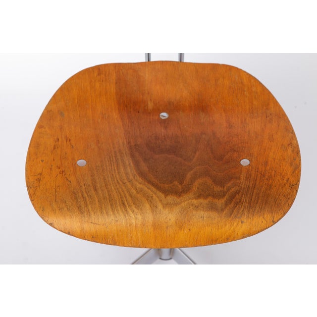 Rare German Bauhaus Swivel Chair by Egon Eiermann for Wilde & Spieth, 1950s A rare and highly collectible swivel desk...