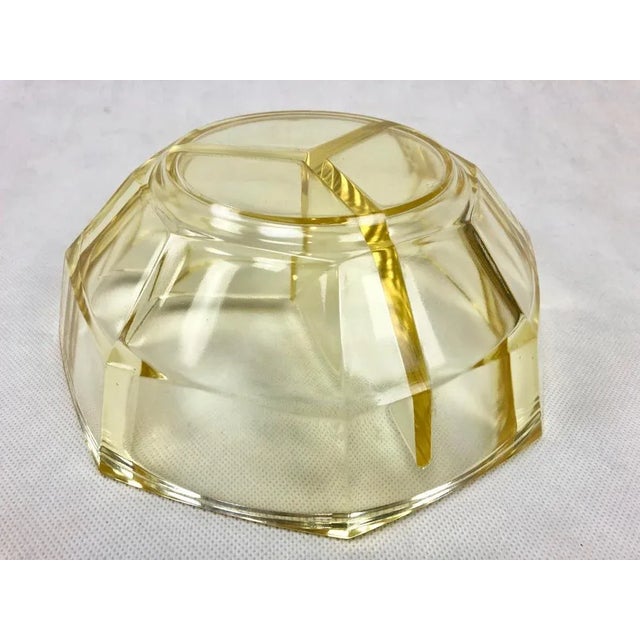 Art Deco German Bowl in Citron Glass, 1930s For Sale - Image 4 of 8