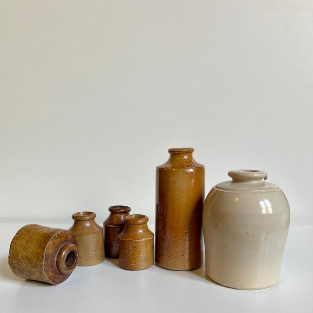 The Victorian School Room Set of 4 Salt-Glazed Stoneware Ink Pots, C 1880 Pair of Antique Victorian Stoneware Master Jars (Coordinates With Set of 4 For Sale - Image 6 of 14