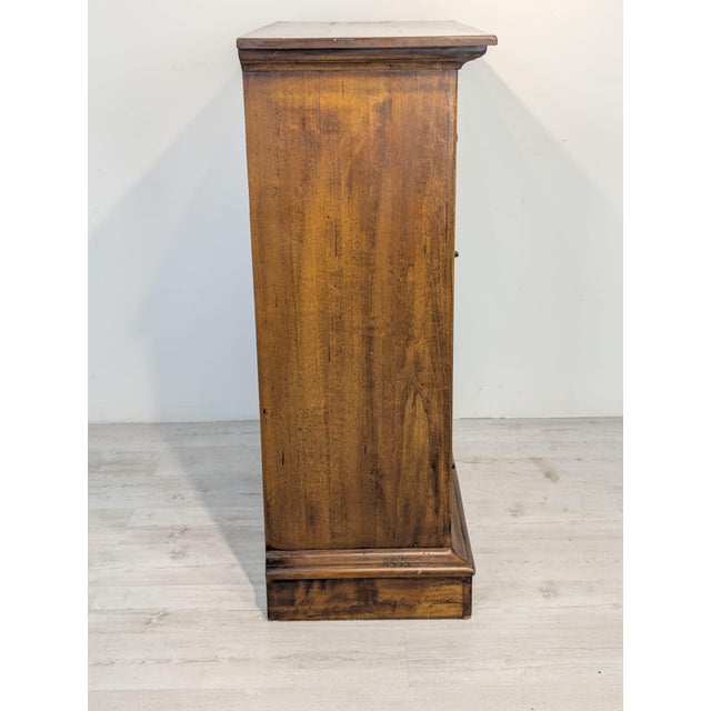 Brown Colonial Chest of Drawers in Rosewood For Sale - Image 8 of 14