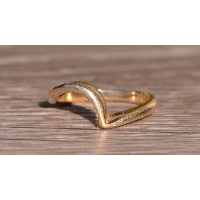 Gold The Wave: Simple Yellow Gold Stackable Wave Ring For Sale - Image 8 of 10