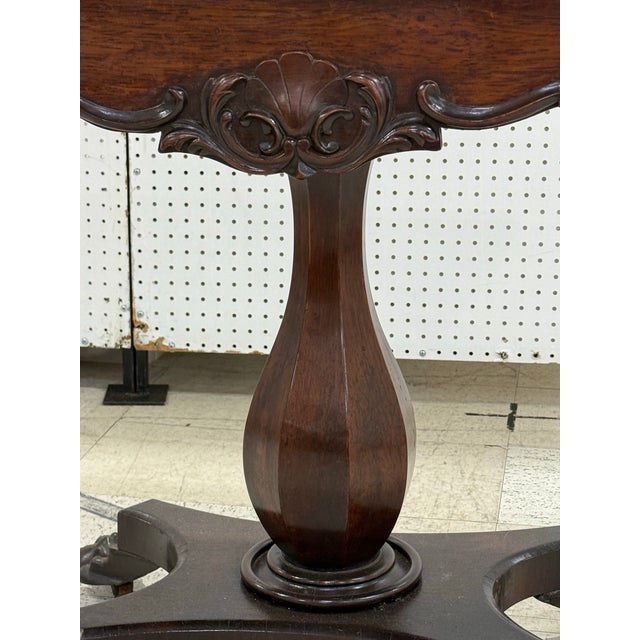 Great Colour and exceptionaly Elegant lines on this one. Circa 1835 English. Great original Rasberry felt linner.