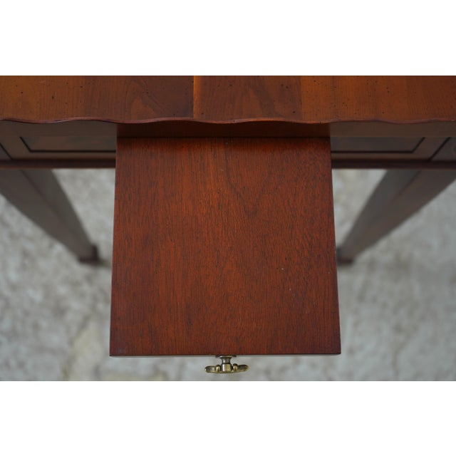 Hekman Flame Mahogany Occasional Tea Table For Sale In Philadelphia - Image 6 of 17