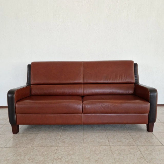 Luxury living room set Art Deco 3/1/1 – the perfect combination of sophisticated style and supreme comfort. This set is...