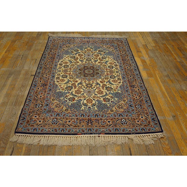 Antique Persian Isfahan Rug., Size: 3' 7'' x5' 4''