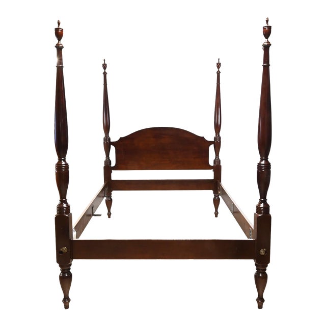 Late 20th Century Craftique Mahogany Full Size Four Post Carved Bed Made in North Carolina For Sale