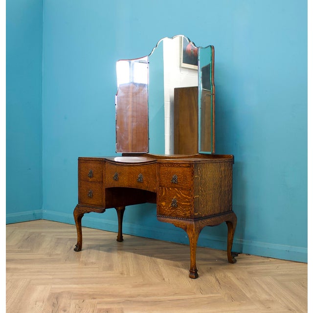 Mid-Century Modern Art Deco Dressing Table in Oak, 1930s For Sale - Image 3 of 9