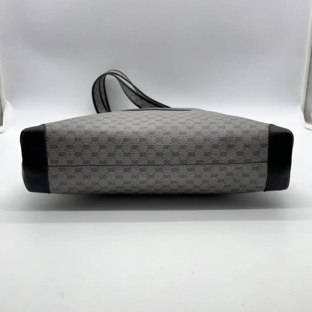 20th Century Gucci Navy Leather and Microguccissima Monogram Canvas Tote Bag For Sale - Image 16 of 18