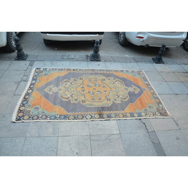 Vintage Turkish Anatolian Wool Rug - 4′7″ × 7′7″ For Sale - Image 4 of 6