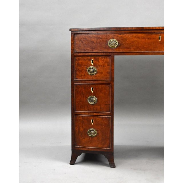 George III Mahogany Dressing Table, 1800 For Sale - Image 6 of 10