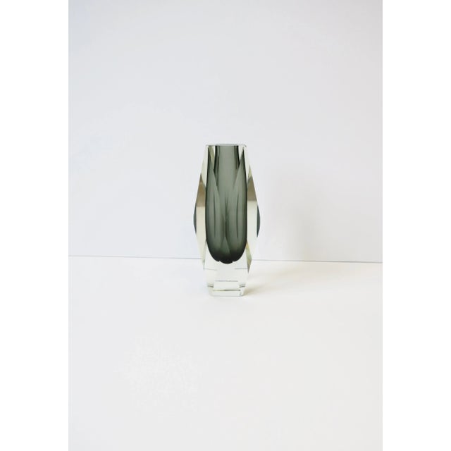 Italian Alessandro Mandruzzato Murano Grey Faceted Crystal Vase For Sale - Image 9 of 12