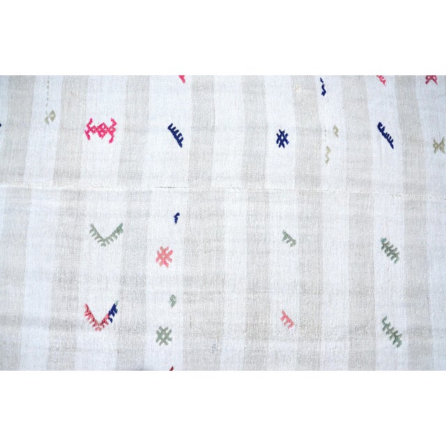 1960s Vintage Handmade Traditional Hemp Kilim Rug For Sale - Image 6 of 11
