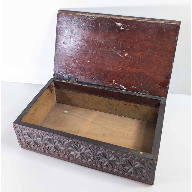 18th or 19th Century American Folk Art Chip Carved Polychrome Box For Sale - Image 13 of 18