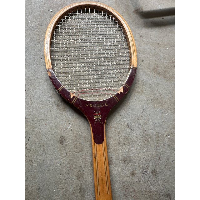 Up for consideration is a beautiful vintage collection of wooden Tad Davis tennis rackets that include: Davis Classic...