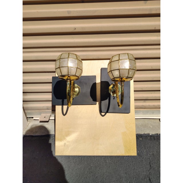 Mid-Century Modern 1960s A Pair of Vintage Brass Wood and Capiz Shell Wall Light For Sale - Image 3 of 4