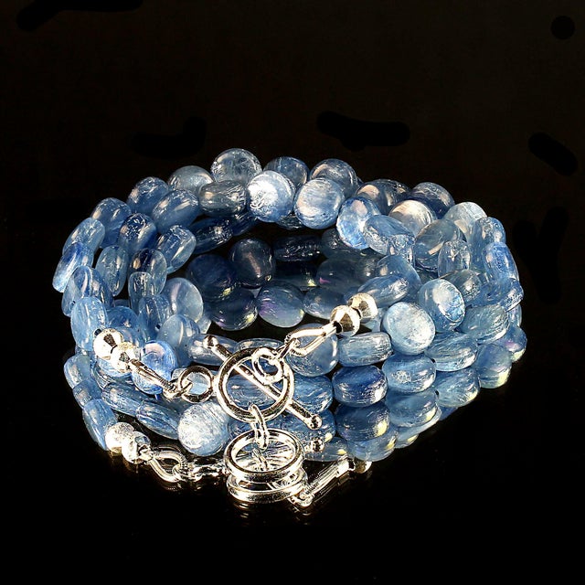 This stunning 18‑inch Kyanite necklace is a beautifully balanced blend of elegance and everyday wearability. Featuring...