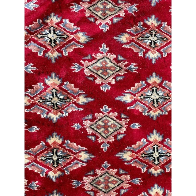 Small Vintage Pakistani Rug from Bobyrugs, 1980s For Sale - Image 9 of 11
