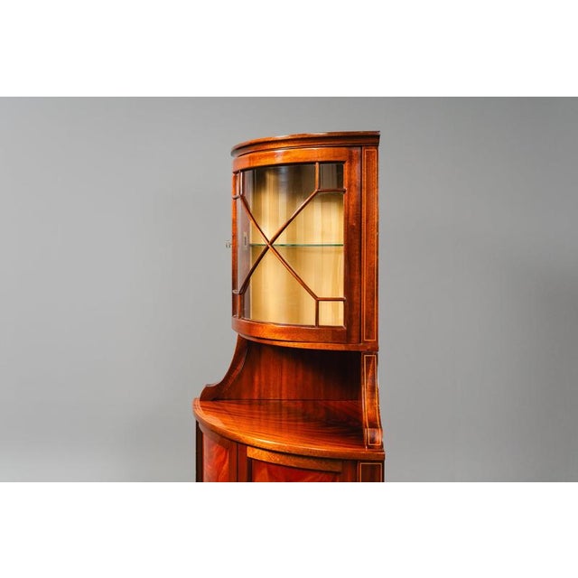 Late 20th Century English Corner Display Cabinet For Sale - Image 14 of 18