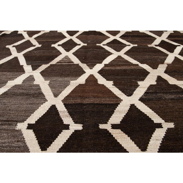 Contemporary Contemporary Brown Flaweave Kilim Wool Rug With Trellis Design For Sale - Image 3 of 7