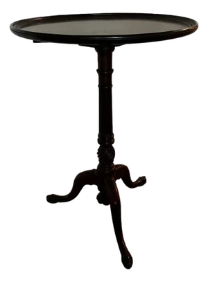 1990s Henkel Harris Historic Salem 5611 Mahogany Occasional Table