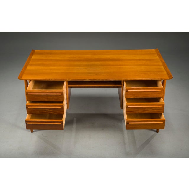 Mid-Century Danish Teak Executive Desk by Arne Vodder for H.P. Hansen, 1960s For Sale - Image 16 of 18