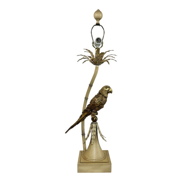 Vintage Palm Beach Regency Parcel Gilt Parrot Tole Palm Tree Table Lamp – Mid-Century Modern Decor For Sale