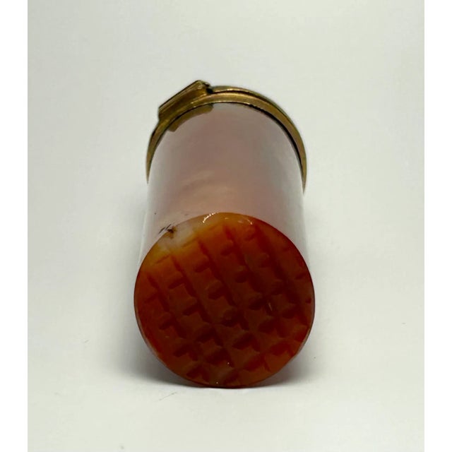 French Red Agate Cylinder Ormolu Lidded Pill Box For Sale In Washington DC - Image 6 of 6