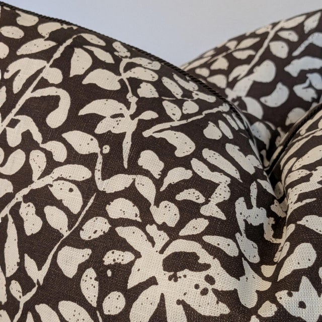 Textile Quadrille Arbre De Matisse Tint on Brown Linen Pillows - Double Sided Pair For Sale - Image 7 of 7