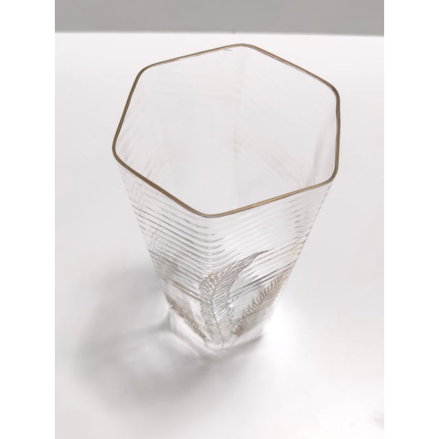 1950s Transparent and Gold Hexagonal Murano Glass Vase attributed to Gino Cenedese for Cenedese, 1950s For Sale - Image 5 of 10