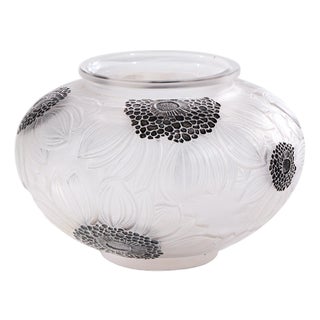 René Lalique 1923 Signed Dahlias Vase For Sale