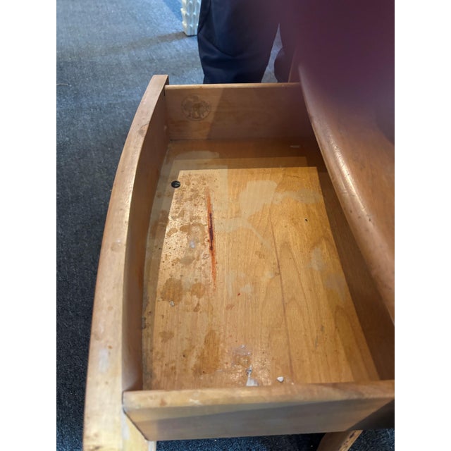1950s 1950s Heywood-Wakefield Mid-Century Modern Two-Tier Nightstand With Glass Shelf For Sale - Image 5 of 5