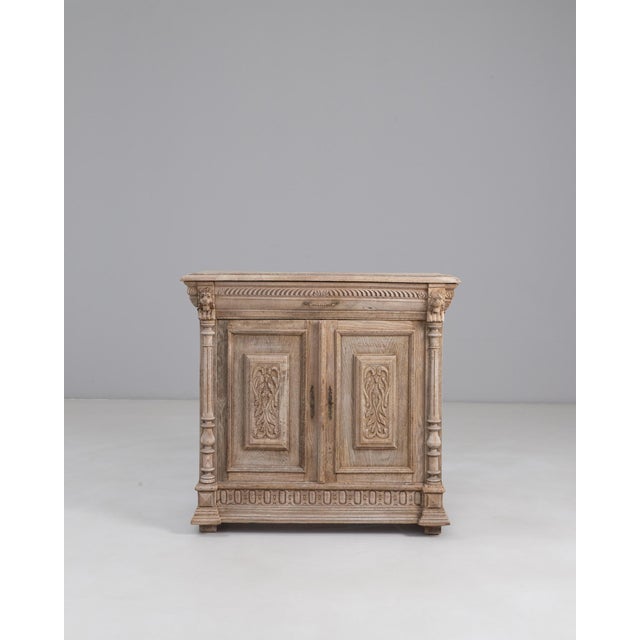 1900s Belgian Louis XIII Carved Oak Buffet For Sale - Image 16 of 18