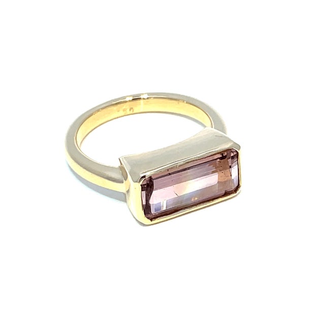 18k Yellow Gold 3.3 Caret Tourmaline Signet Ring, Size 6.5 For Sale - Image 4 of 10