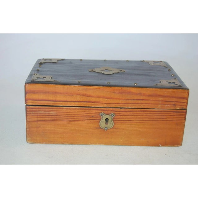 Traditional Edwardian Keepsake Box With Brass Corner Cut Outs Detail Trim Accents, Circa 1900 For Sale - Image 3 of 11