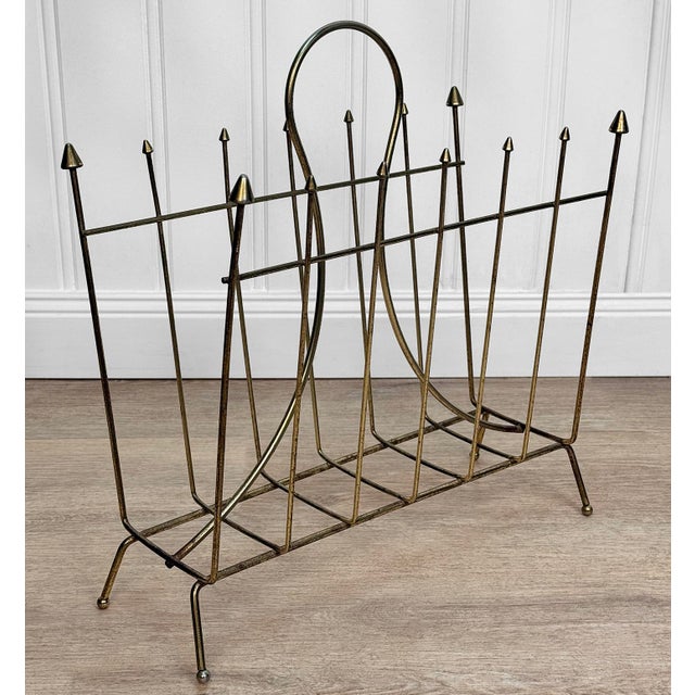 Mid-Century Modern Mid-Century Gold Aluminum Spear Head Record Caddy Magazine Rack For Sale - Image 3 of 7