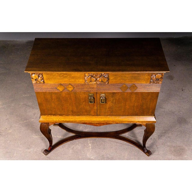 Art Nouveau Commode in Oak For Sale - Image 6 of 18