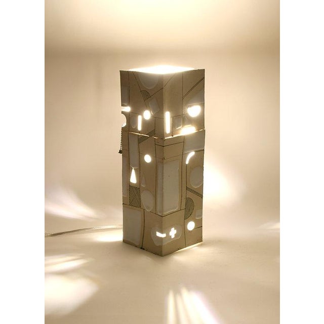 Contemporary White Mishima One and Half Height Lamp For Sale In New York - Image 6 of 7