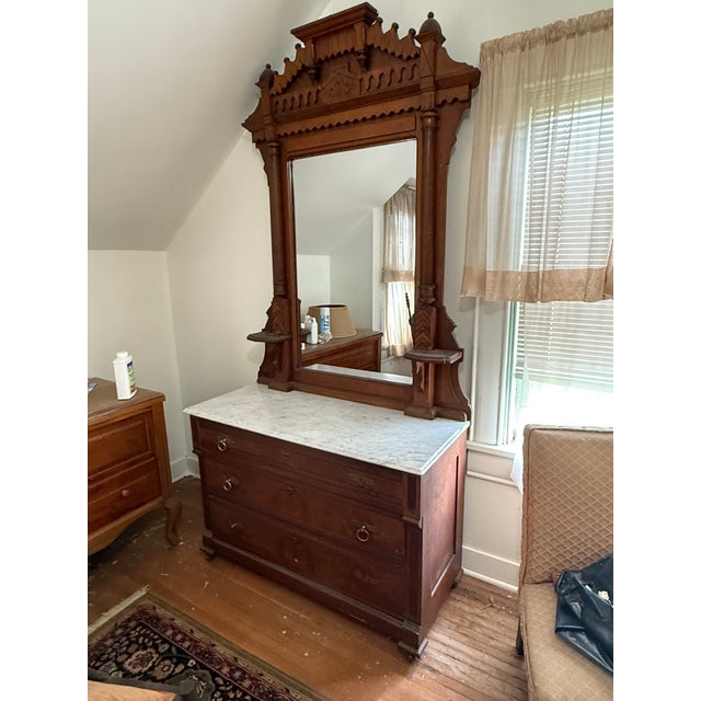 1930s Victorian Style Walnut Dresser With Marble Top and Standing Mirror For Sale - Image 4 of 7